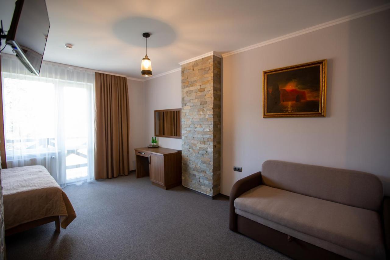 Князів Двір Hotel Bukovel Exterior photo